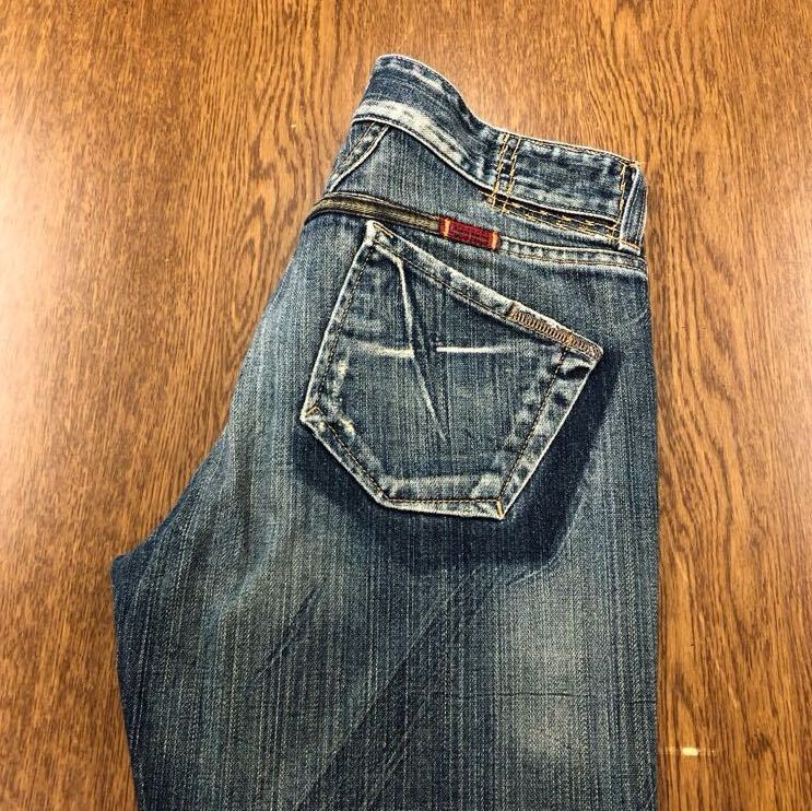 【FC158】イタリア製 MARITHE FRANCOIS GIRBAUD 26 色落ち加工 ダメージ加工 股上浅め ジーンズ デニムパンツ ブランド古着 送料無料拍卖