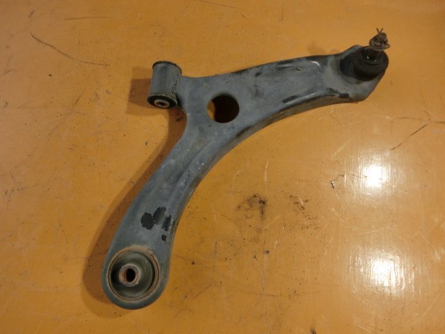 モコ 右 ロア アーム 平成23年 DBA-MG33S フロント X 20.8万km 即決あり ii拍卖