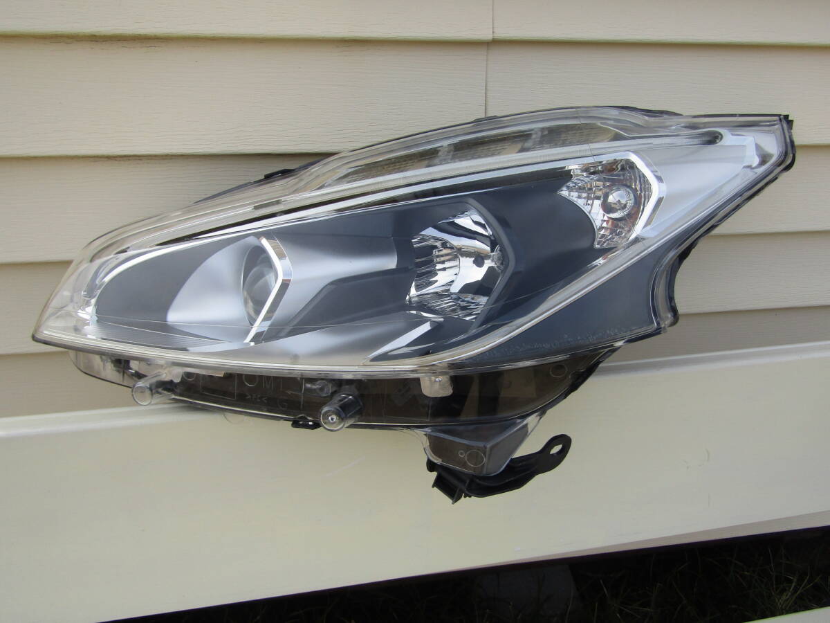 プジョー 208 純正 左 ヘッドライト ライト 後期 1685352880 ■■ 12031909拍卖