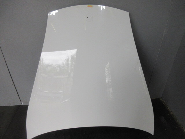 ★⑱R6A7577 ポルシェ ボクスター 純正ボンネット フード エンブレム欠品 修理やストック等に拍卖