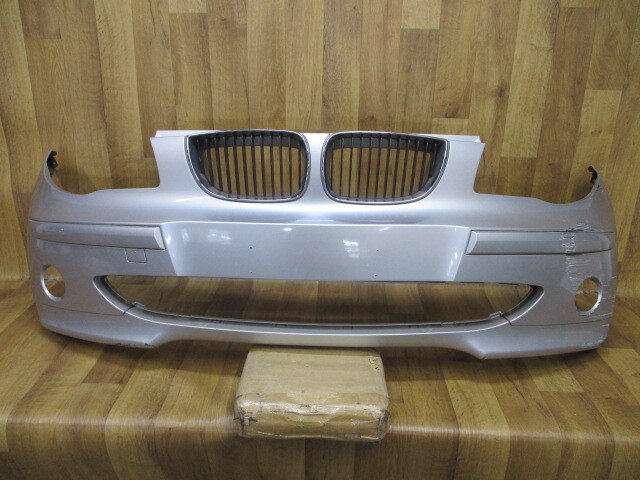 D8/ BMW E87 1シリーズ純正フロントバンパー51117058441/51 11 7 058 441拍卖