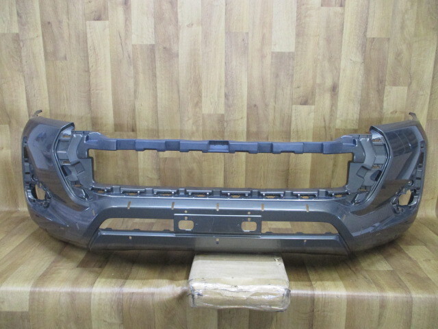 D8/ GUN125ハイラックス後期 純正フロントバンパー52119-0KJ90/0KK00拍卖