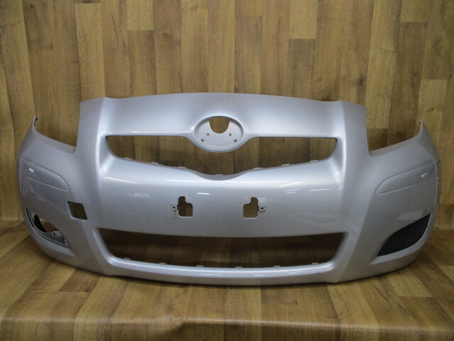 D8/ KSP90/NCP95/SCP90ヴィッツ純正フロントバンパー52119-52600拍卖