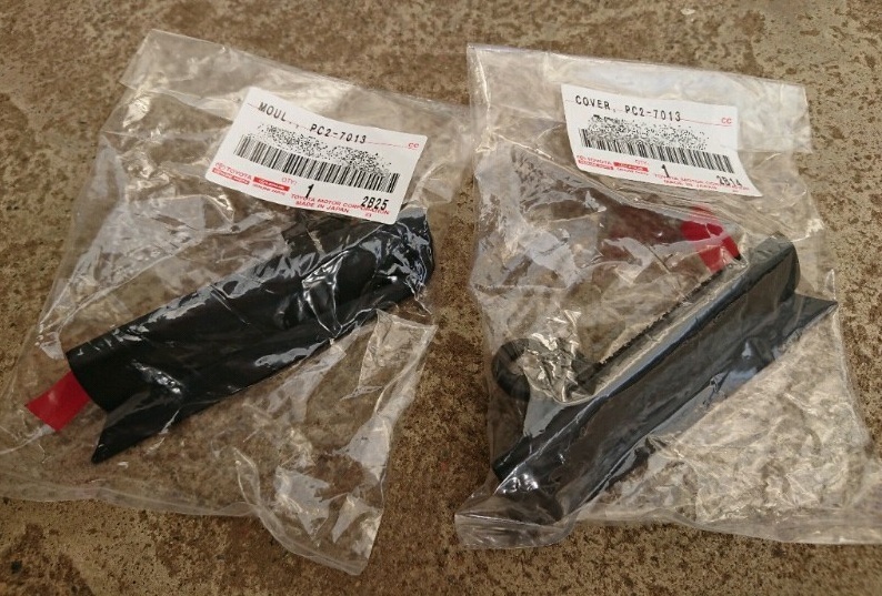 ●新品 トヨタ純正 MR-S MRS ZZW30 クォータ クオーター ベルト モール エンド カバー 左右セット Cover Quarter Belt Moulding RH&LH Set拍卖