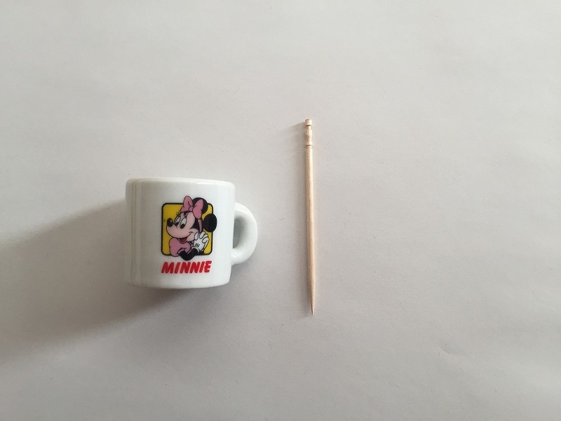 ★少し汚れあり ディズニー ミニマグカップ ミニーマウス 陶磁器製 yujin -B拍卖