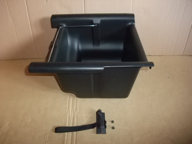 CV51S/ワゴンR/助手席シートアンダーボックス/収納ボックス/収納BOX/小物入れ/収納/シート/トレイ/シートアンダートレイ/助手席シート下/CT拍卖