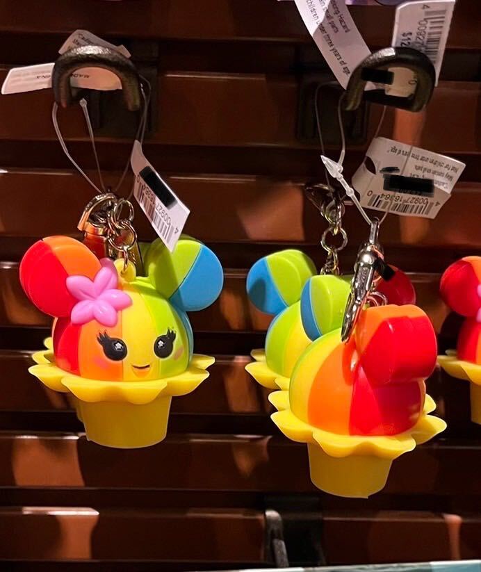 新品未使用 激レア アウラニ ハワイ限定 ディズニーリゾート ミニーマウス レインボー Shaved ice かき氷 AULANI キーホルダー チャーム拍卖