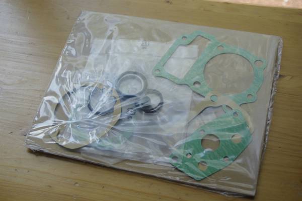 CT110-P型 ガスケツト シリンダーヘッド回り ’93 DK・UY用 ホンダ純正 新品 ★*【水曜・日曜・祝日休み 臨時休業有】拍卖