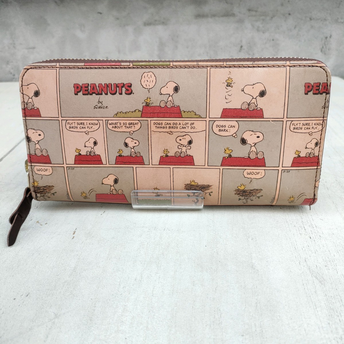 ロイヤルフラッシュROYAL FLASH/スヌーピーSNOOPY/PEANUTS/牛革/インクジェット/レザー/ラウンドジップ/長財布/プリント/定価19580/拍卖