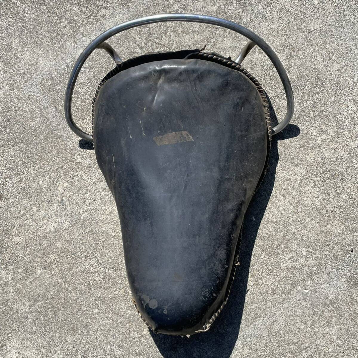 バディシート グラブレール ハーレーダビッドソン オリジナル ナックルヘッド パンヘッド フラット ビンテージ 張替ベース ショベル エボ拍卖