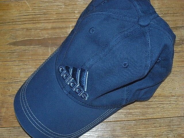 Adidas cap 57cmー59cm 未使用。拍卖