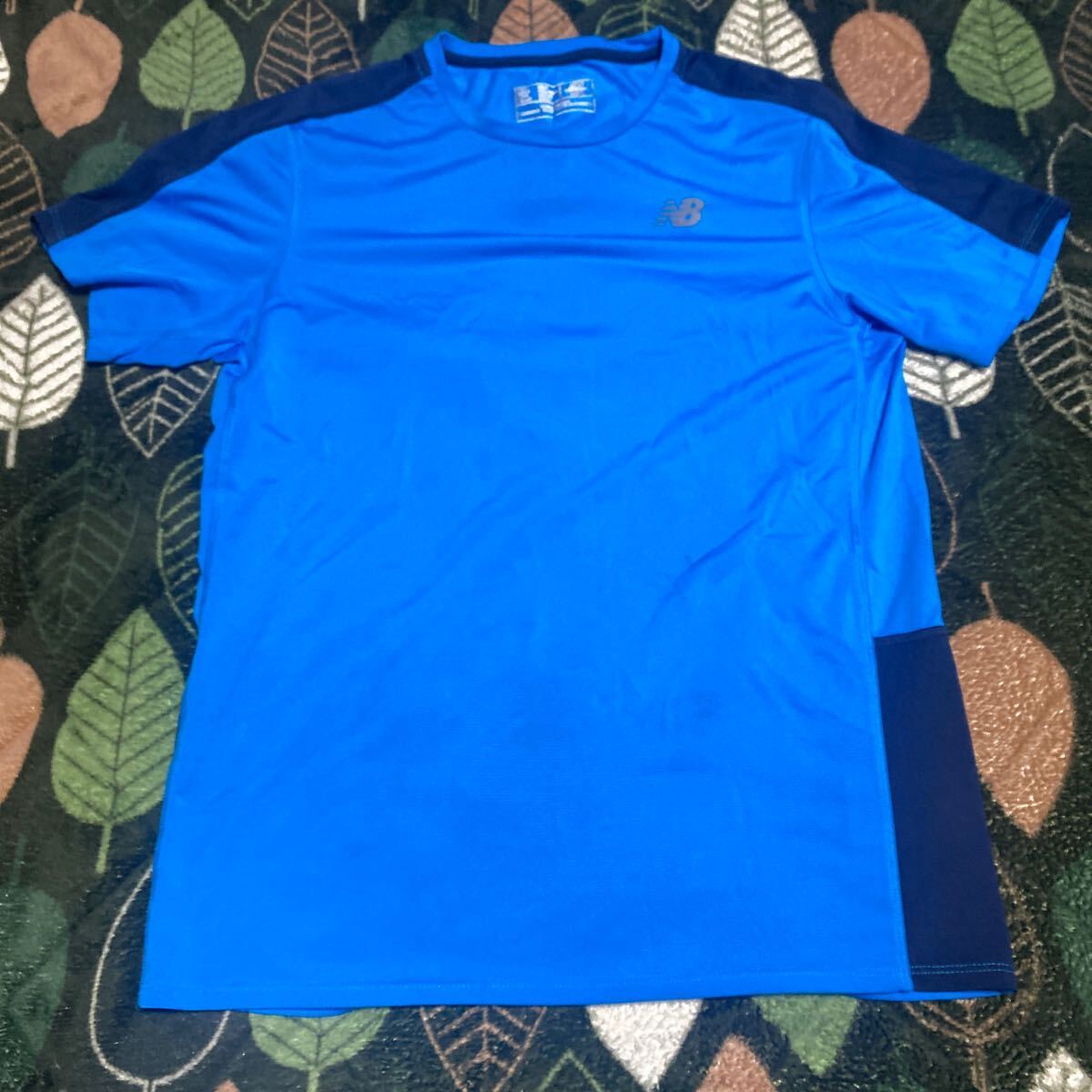 k87 new balance スポーツTシャツ サイズS表記拍卖