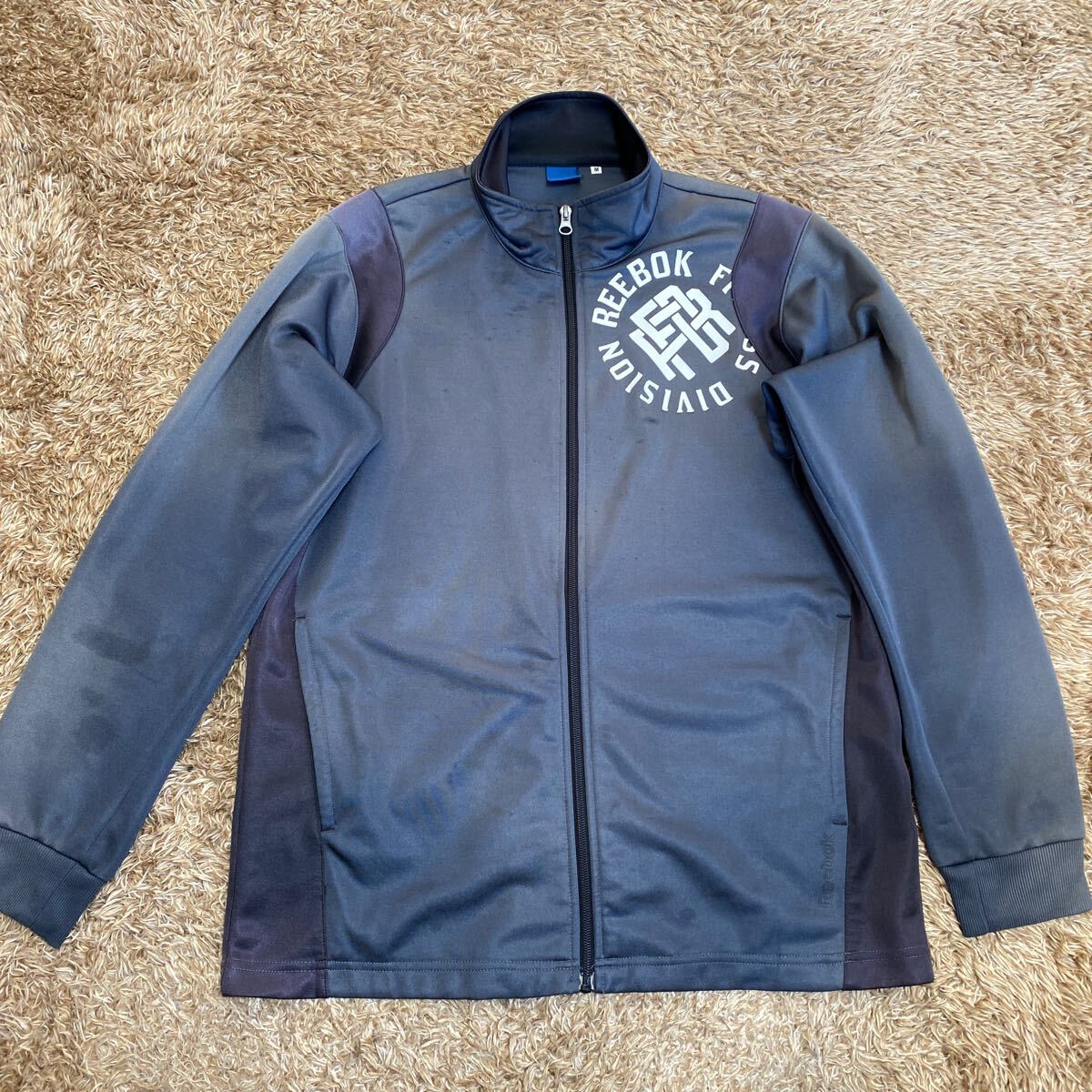 t56 Reebok トラックジャケット サイズM表記 中国製拍卖