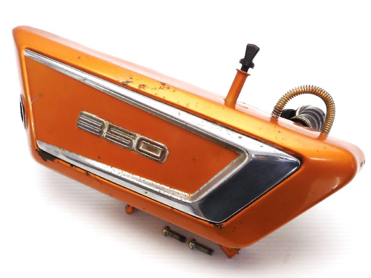 80【評価A】 ヤマハ RX350 R5 当時物 実動 純正 2スト オイルタンク サイド カバー カウル 左 オレンジ エンブレム 付 DX250 DS7 RD250拍卖