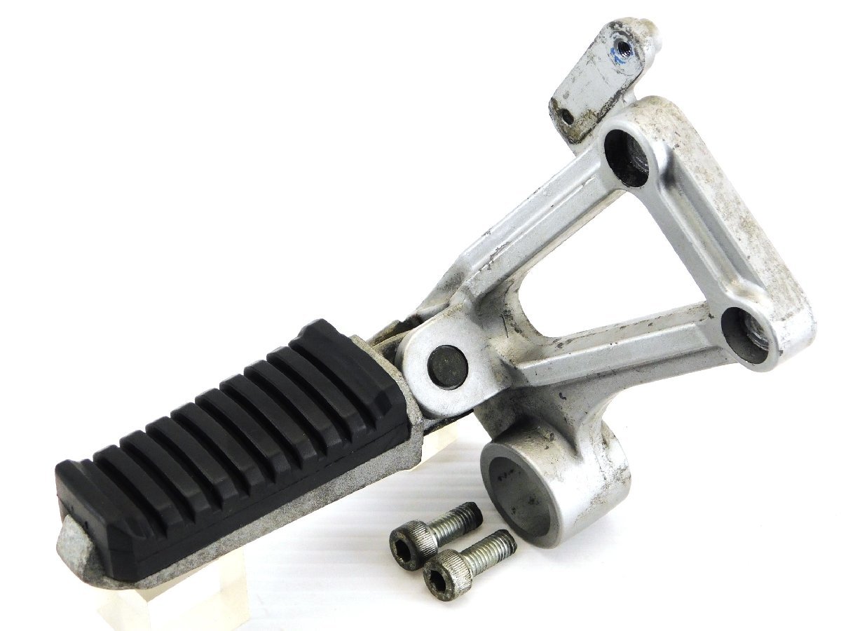 60【評価A】 GPZ600R ZX600A 当時物 実動 純正 タンデム ステップ 右 プレート ホルダー 35011-1243拍卖