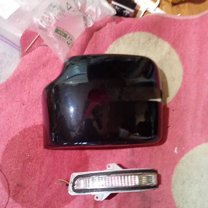 ジムニーjb23ウィンカードアミラーカバー左側黑送料1010円またはゆうパック60サイズ拍卖