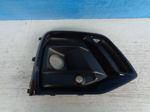 BD190 アウディ Q5 80F フォグカバー 右 80F807680拍卖