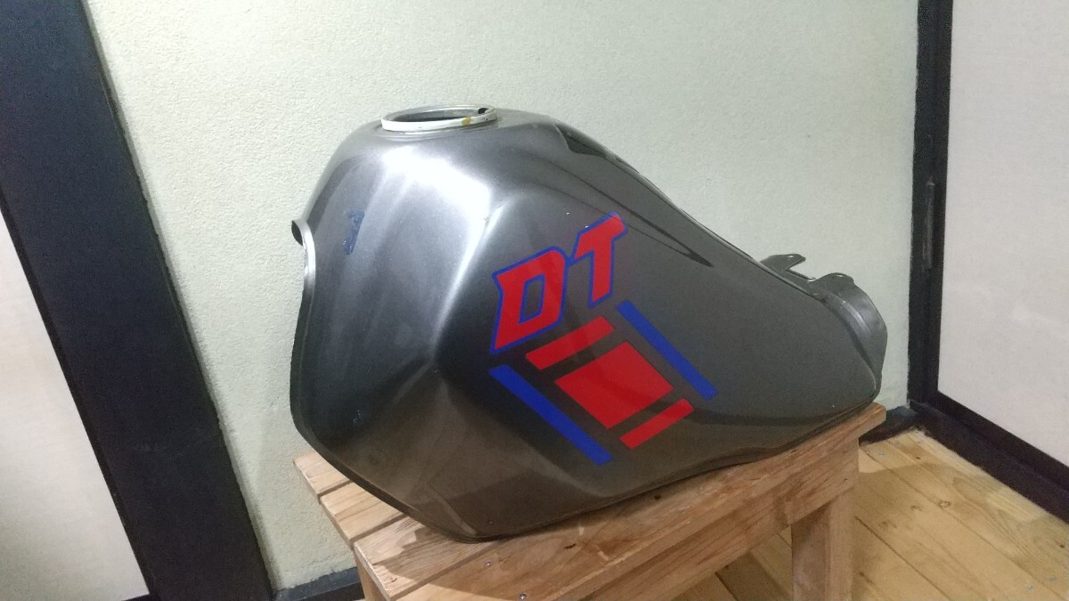 DT200R 37F ガソリンタンク DT125 34X ガンメタ タンク 美品 拍卖