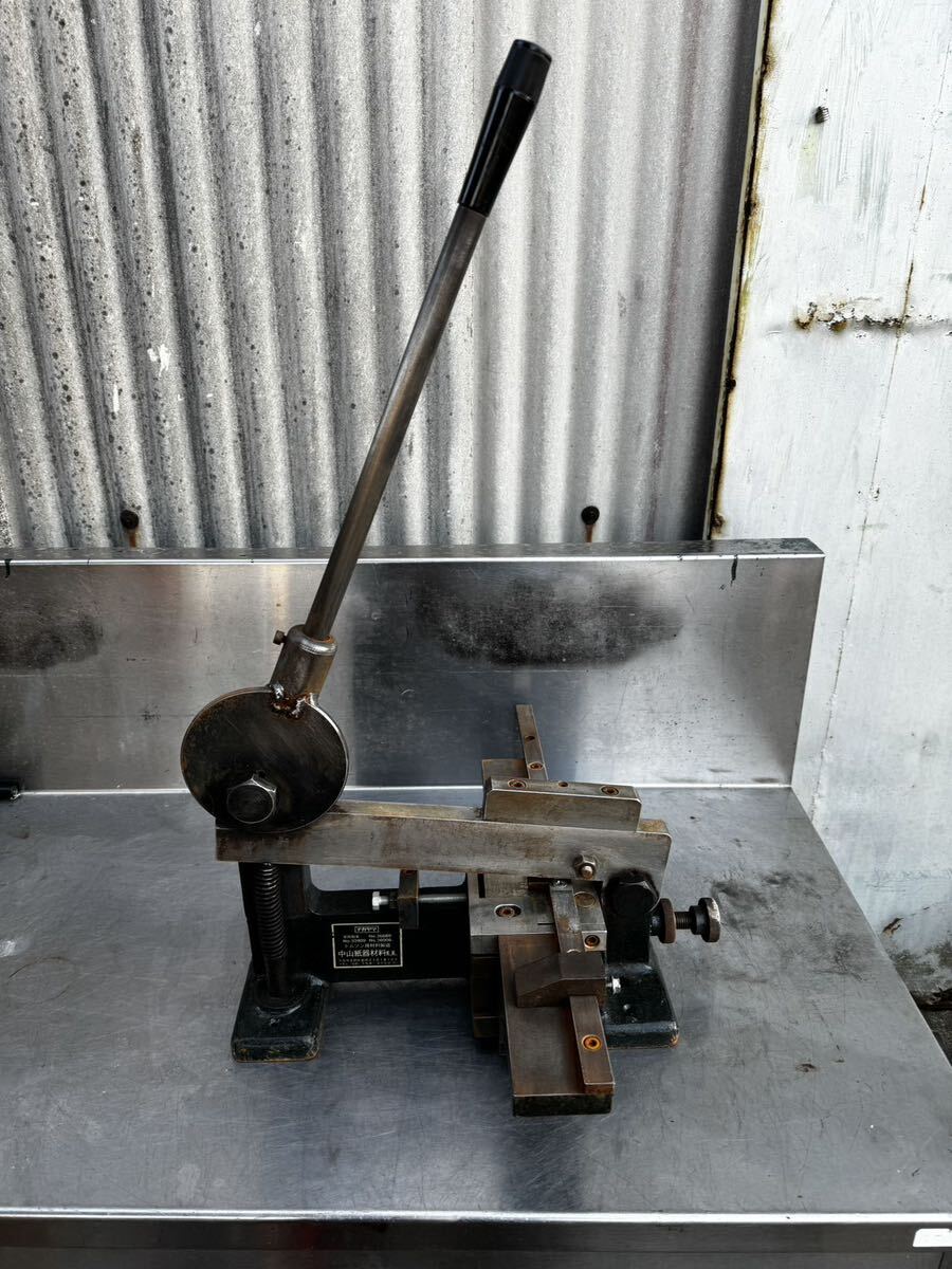 ナカヤマ トムソン 用材料製造 中山紙器材料K.K. V9204-01 SIEG 動作OK 中古現状品拍卖