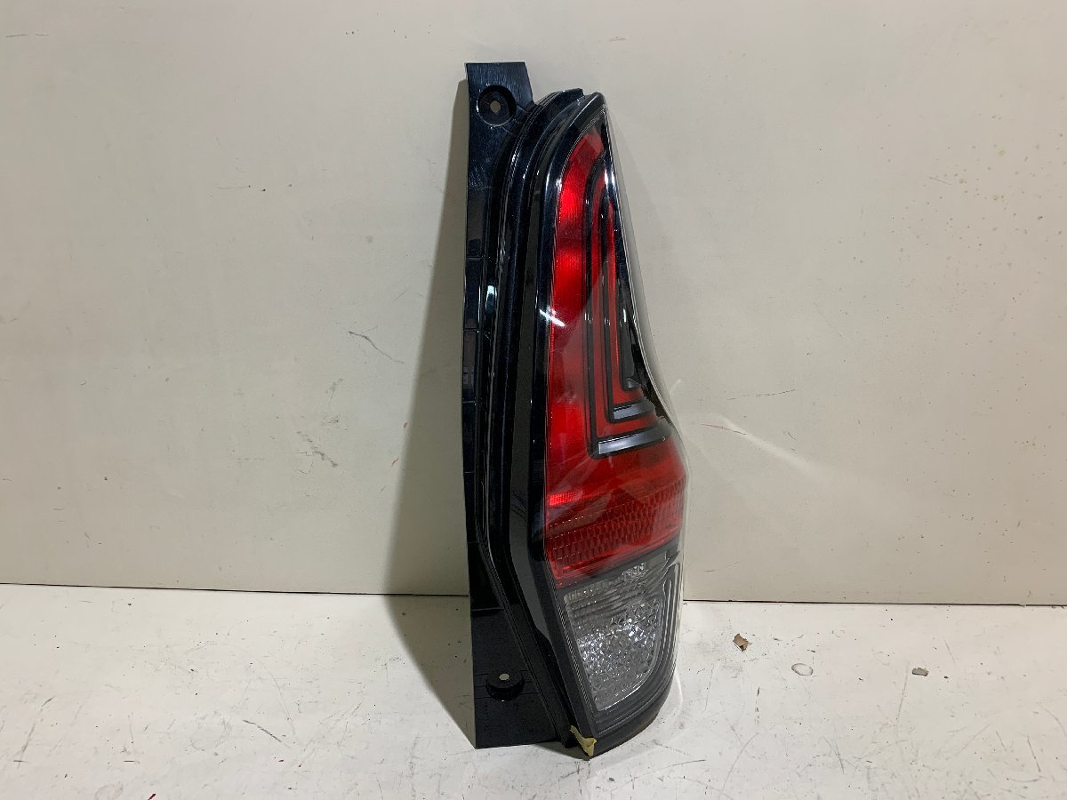 NISSAN 日産 デイズ ハイウェイスター B44W B45W B47W B48W 右テール 右 R 運転席側 テールランプ テールライト ICHIKOH 26550‐7ME0A拍卖