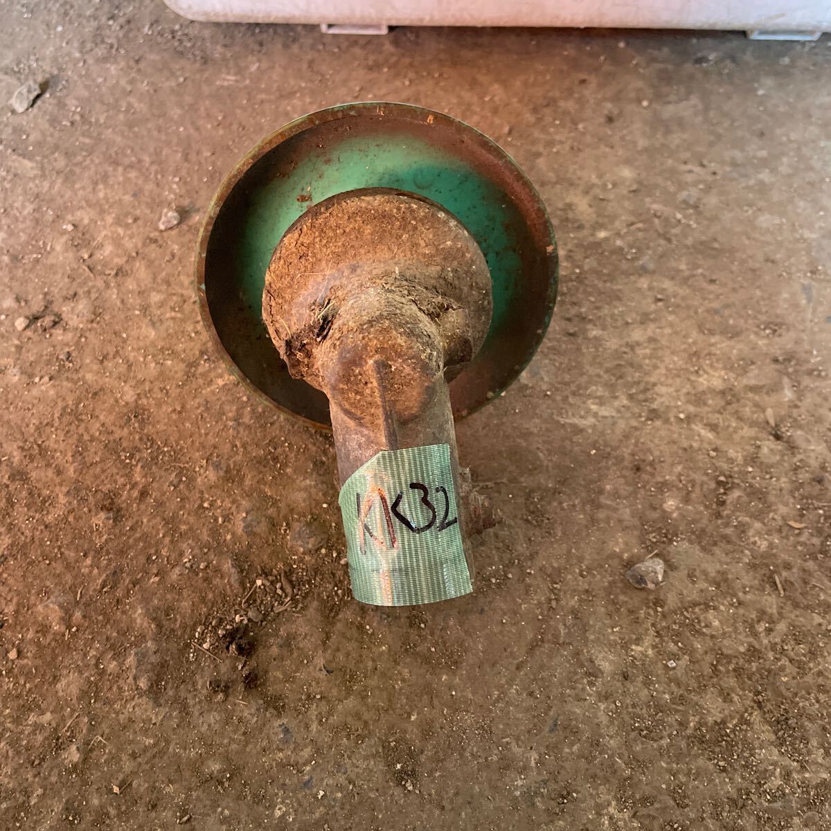 KK32 草刈機 ギアケース パイプ径約24mm シャフト径7mm 歯山7山 農くる 山口発拍卖