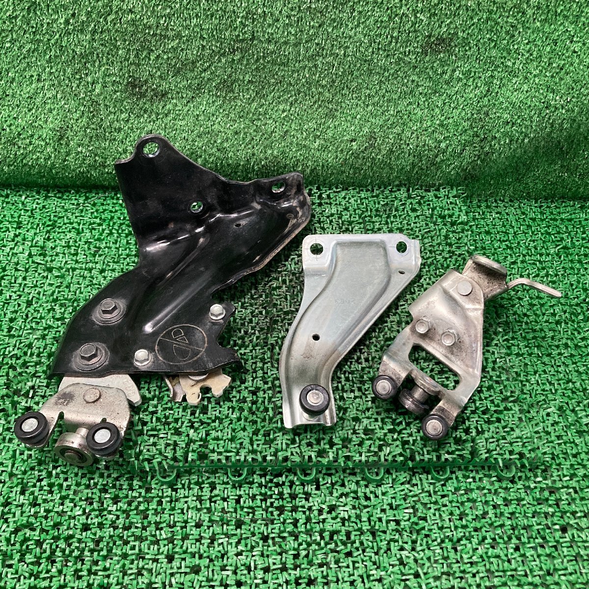 ♪♪ekスペース G B11A リア 右 ドアヒンジ 3点セット(W2676)♪♪拍卖