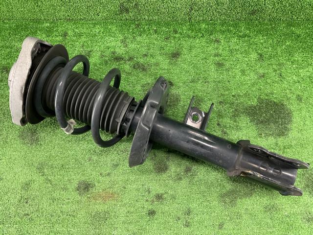 ベンツ CLAクラス CBA-117352 右フロントストラットASSY CLA45 AMG 4マチック 4WD拍卖