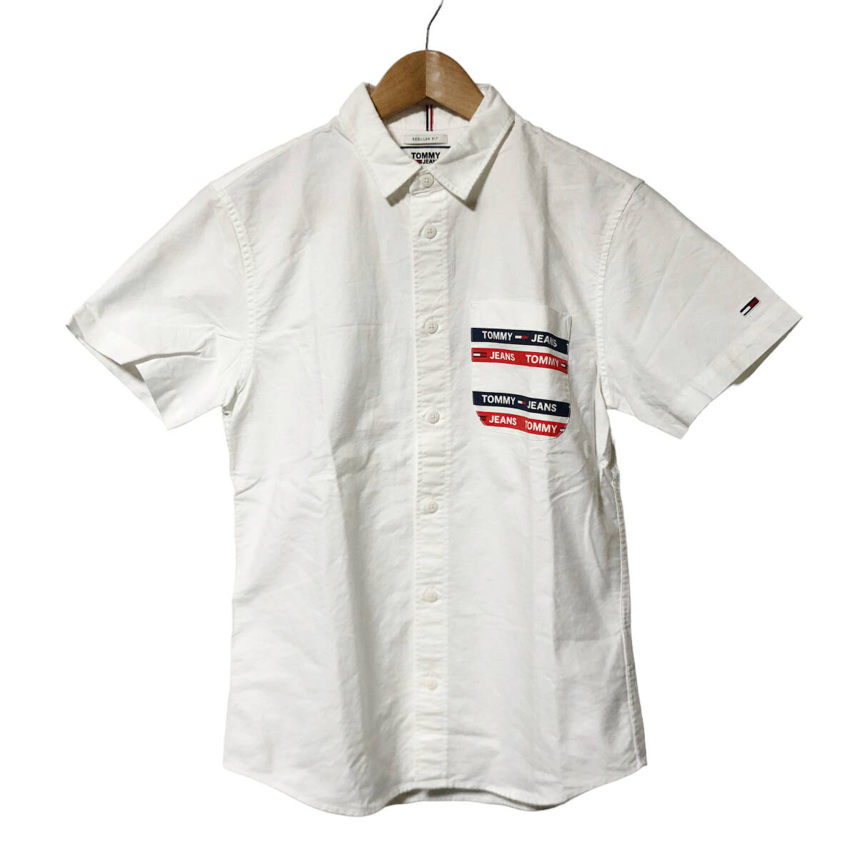 TOMMY JEANS トミーヒルフィガー オックスフォードシャツ 半袖 ロゴ プリント S 白 REGULAR FIT メンズ A9拍卖