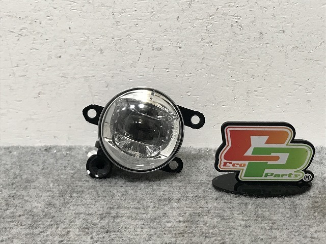タント カスタム/シフォン カスタム LA650S/F/LA660S/F 純正 右 フォグランプ/フォグライト LED 81210-B5030/90147855 ダイハツ(135413)拍卖