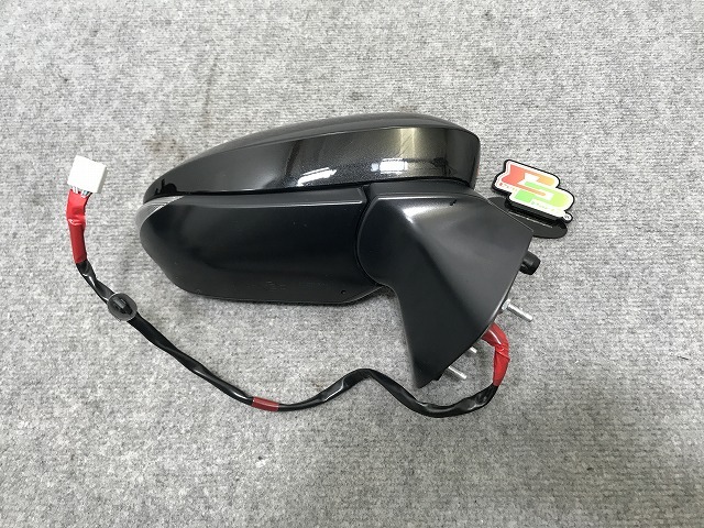 ヤリスクロス/ハイブリッド MXPB10/MXPB15/MXPJ10/MXPJ15 純正 右ドアミラー 7線 ウインカー付 Murakami J259/52-287 ブラック 209(135576)拍卖