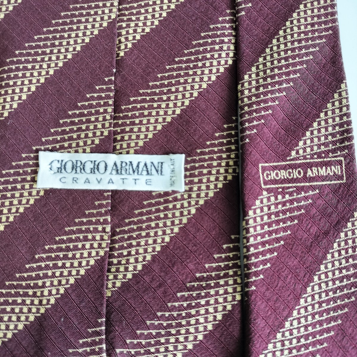GIORGIO ARMANI(ジョルジオアルマーニ)ワインレッドベージュストライプネクタイ拍卖
