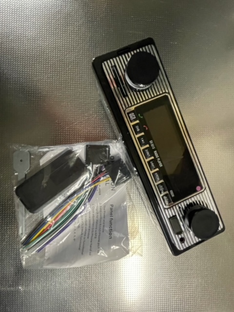 全国送料無料 レトロカーオーディオ USB MP3 FM Bluetooth 空冷VW ビートル ミニ 356 ジムニーカルマンギア ローバー ハコスカ拍卖