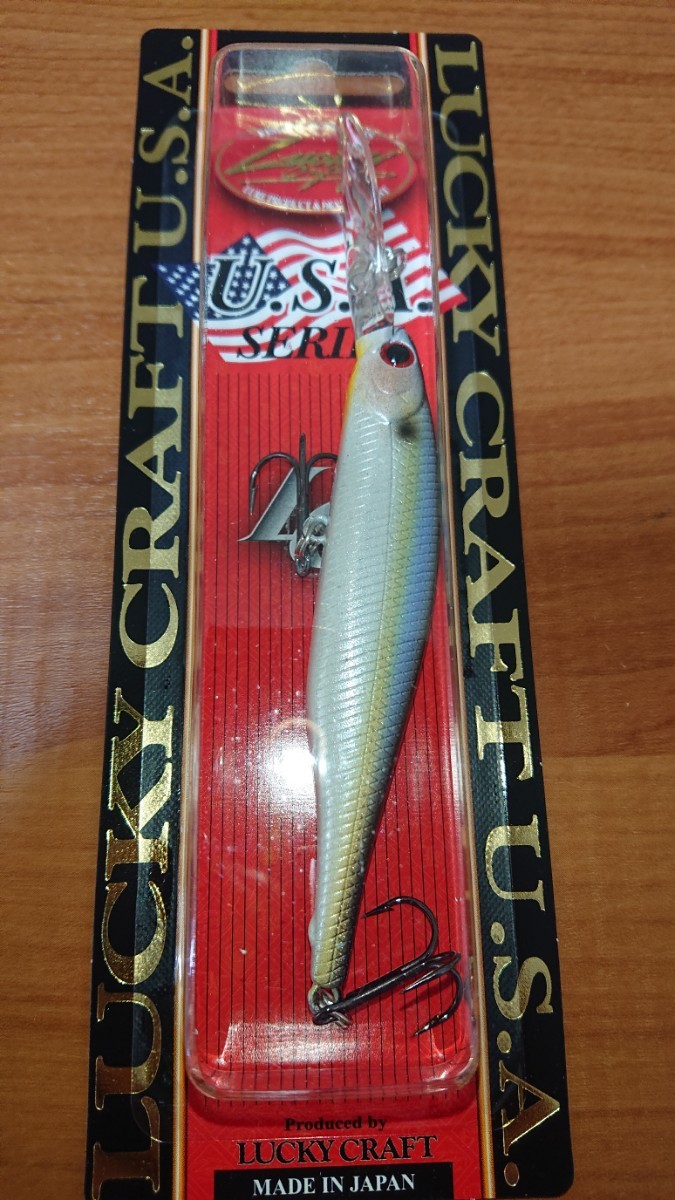 ラッキークラフト ライトニングステイシー90SP【新品未使用】パールスレッドフィンシャッド拍卖