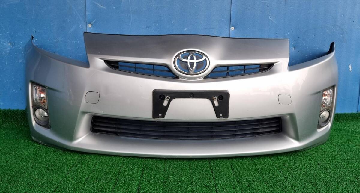 トヨタ プリウス ZVW30 フロントバンパー拍卖