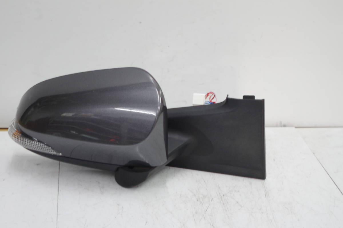 トヨタ ヴィッツ NSP130 ドアミラー 右拍卖