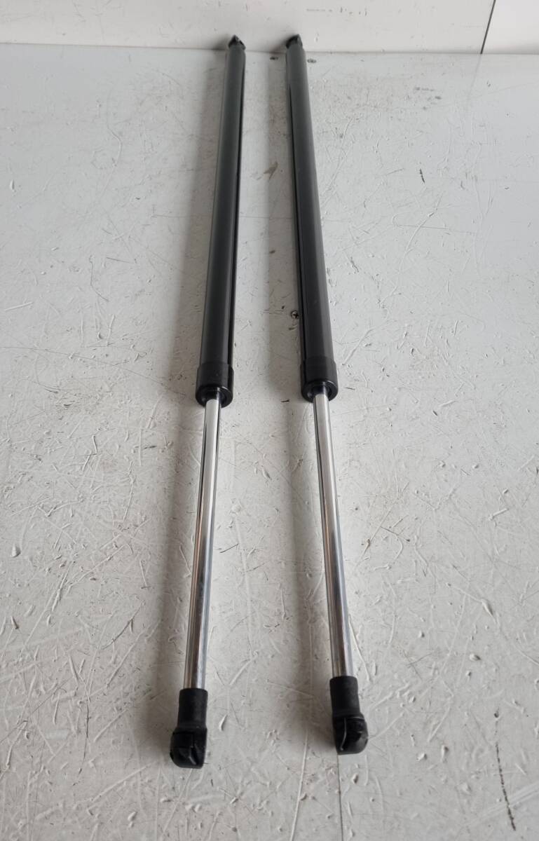 スズキ エブリイ DA17V リアゲートダンパー拍卖