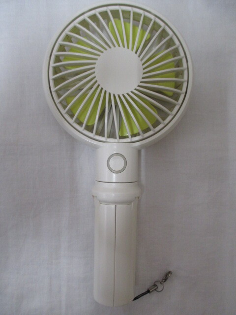 ★☆D-1566 Benks ハンディファン 携帯扇風機 ホワイト【中古品】☆★拍卖