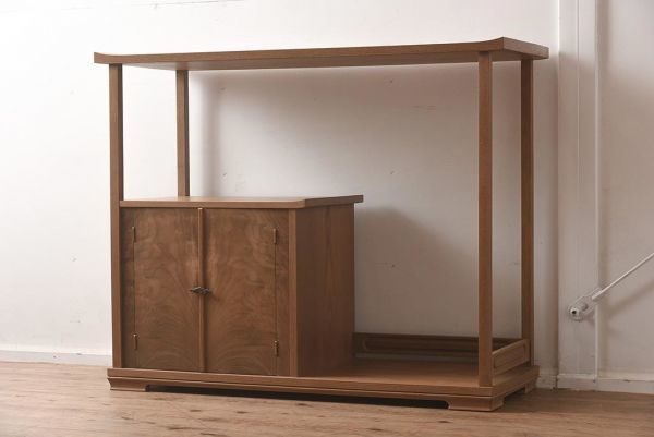 R-041658 在庫未使用品 IDC大塚家具 松創 清 桑材 飾棚(飾り棚)(定価約156万円)(R-041658)拍卖