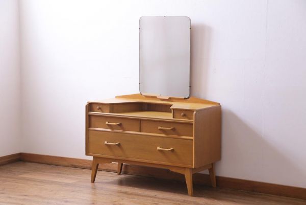 R-034763 北欧ビンテージ G-PLAN(ジープラン) Brandon(ブランドン) オーク材 個性的な引手のドレッサー拍卖