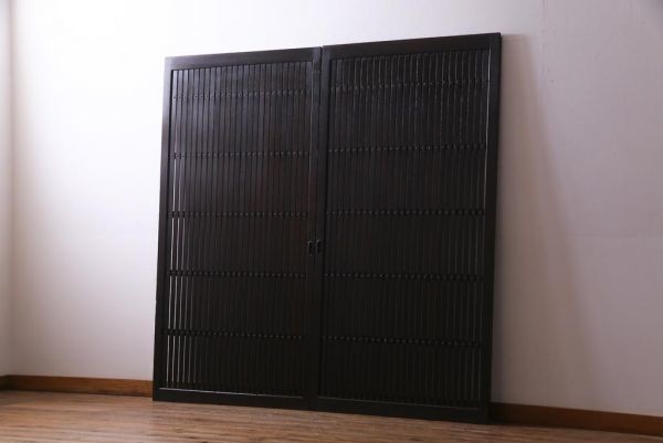 R-037367 アンティーク建具 和製アンティーク 和の風情を演出してくれる平格子戸2枚セット(引き戸、ガラス戸)拍卖