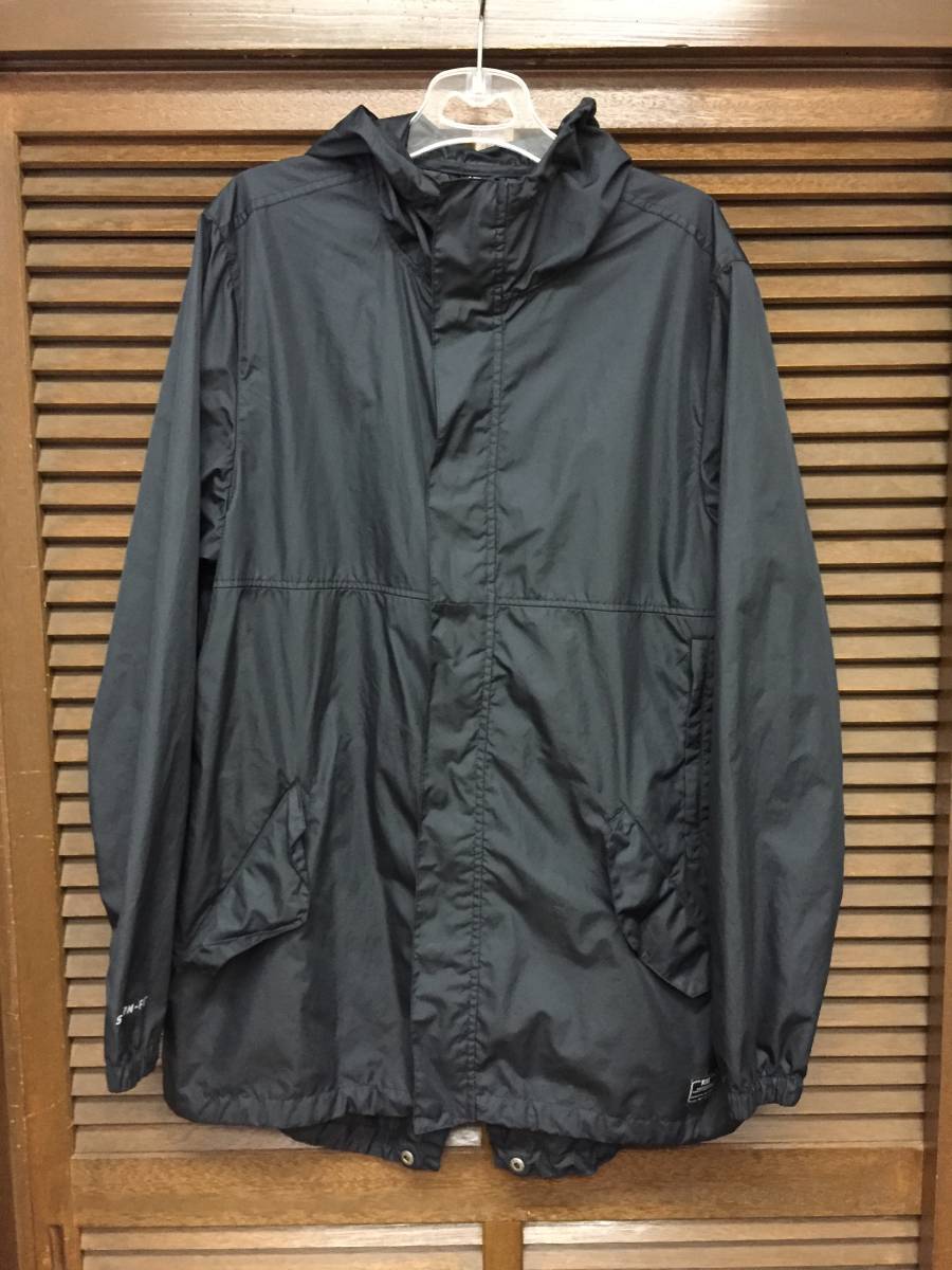 NIKE STORM Fit ナイロンジャケット 黒 L USED ポケッタブル拍卖