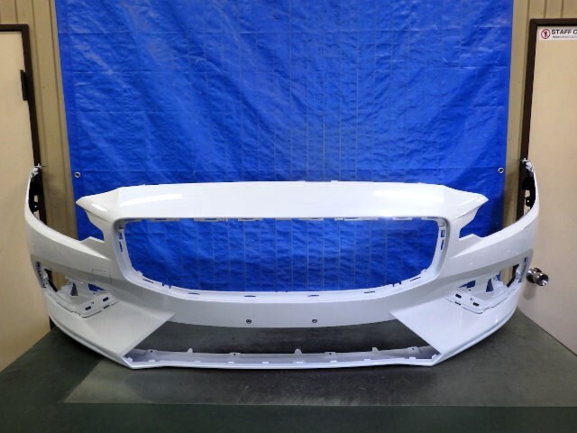 R012 ボルボ V60 ZB フロントバンパー 31690589拍卖