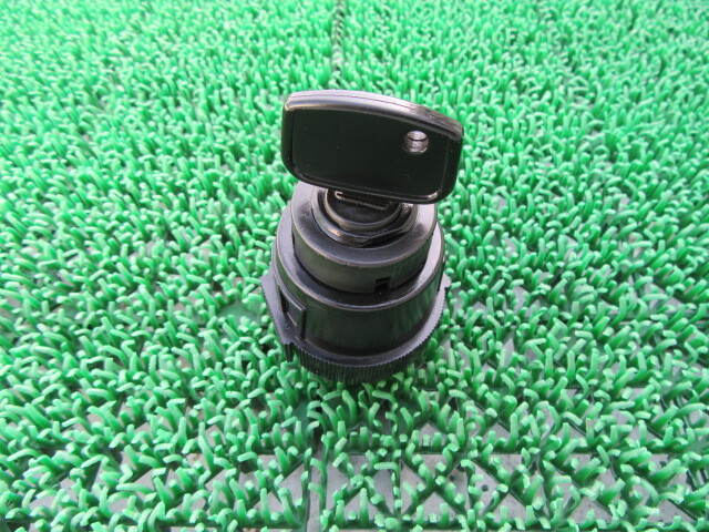 三菱コンバインVM217から取り外し キーシリンダー、鍵セット 中古拍卖