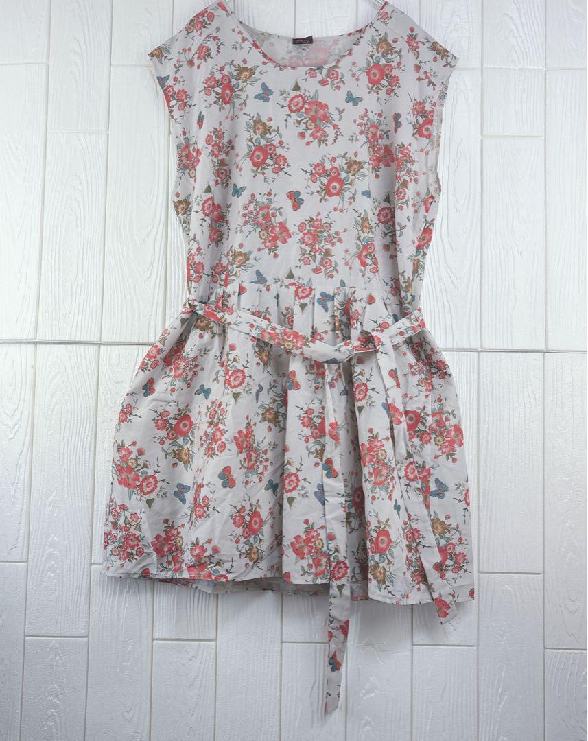 George. ワンピース 花柄 腰紐あり サイズ40(L)拍卖
