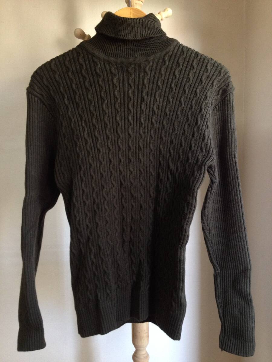 トルコ製 タートルネック ウール セーター M-Lサイズ 美品 オリーブ色拍卖