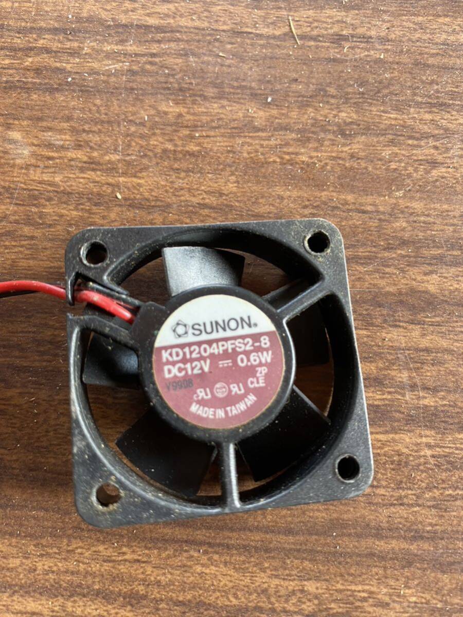 【送料無料】冷却用DCファン 冷却ファン 40x40x10mm DC12V 作動確認済み拍卖