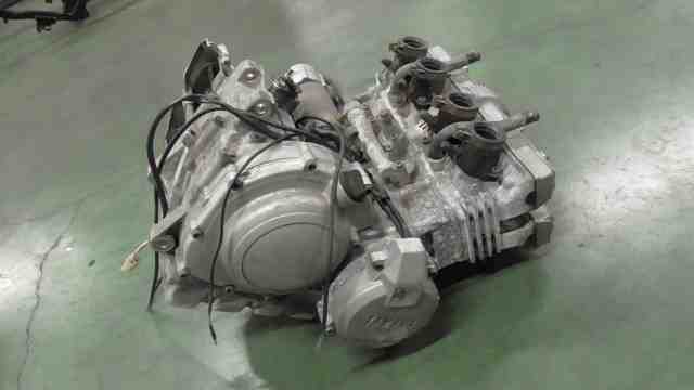 FZR250 2KR-127xxx の エンジン *1709684541 中古拍卖