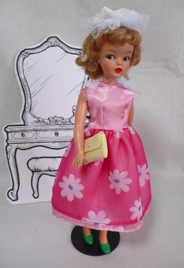 Doll Dressing♪ハンドメイド タミーちゃんサイズお洋服セット人形/アウトフィット/衣装/ワンピース/ドレス/バッグ鞄/ドール服/花柄/レトロ拍卖