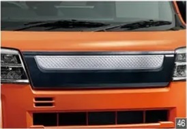 ハイゼットカーゴ S700V/S710V:純正 フロントガーニッシュ(ガンメタ)拍卖