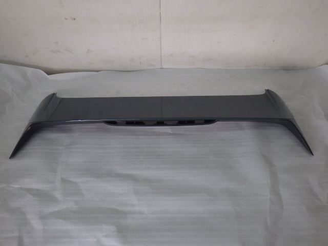 新車外し RZ3 RZ4 RZ5 RZ6 ZR-V 2023年 リアスポイラー テールゲートスポイラー G553P ノルディックフォレストパール 74900-3V0 即決③拍卖